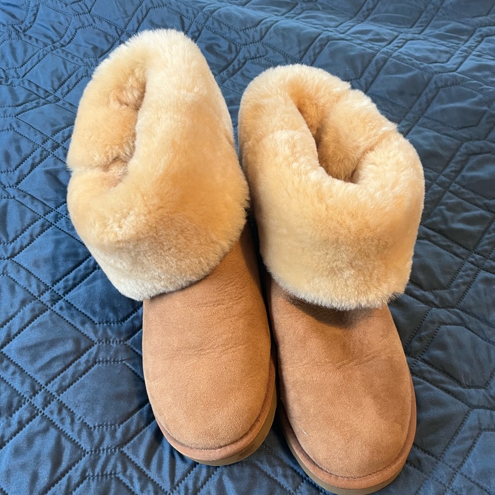 Ugg boots, size 10, great condition